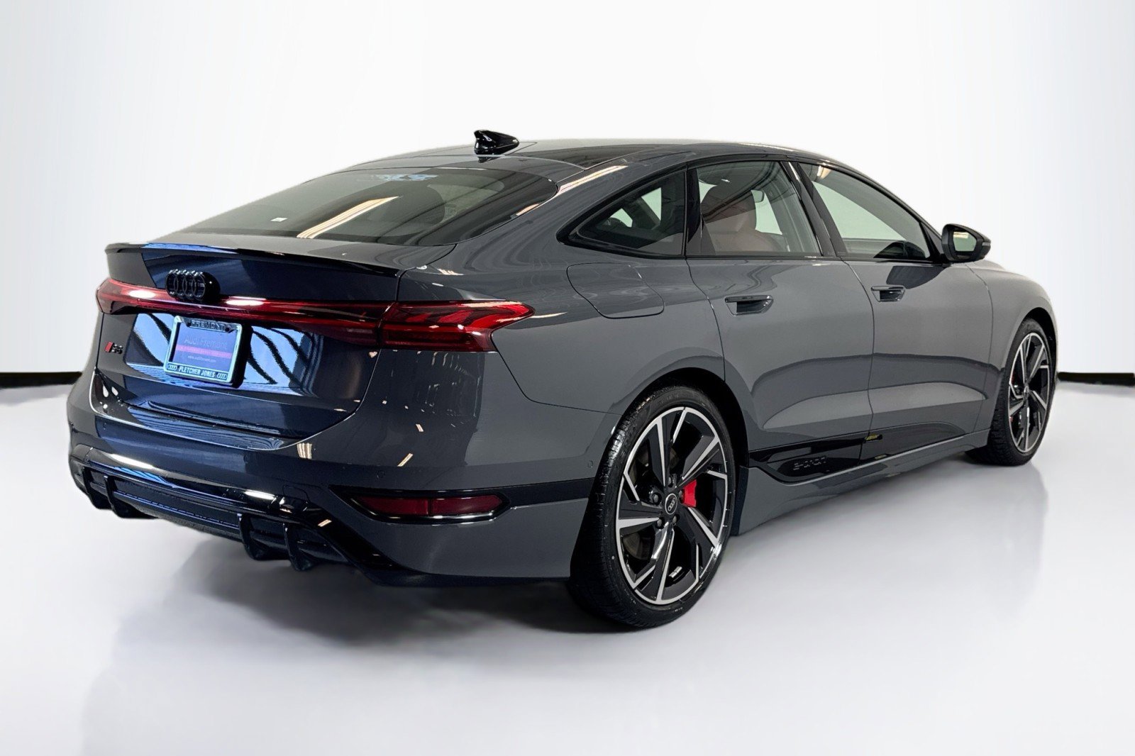 New 2025 Audi S6 e-tron Prestige image 5