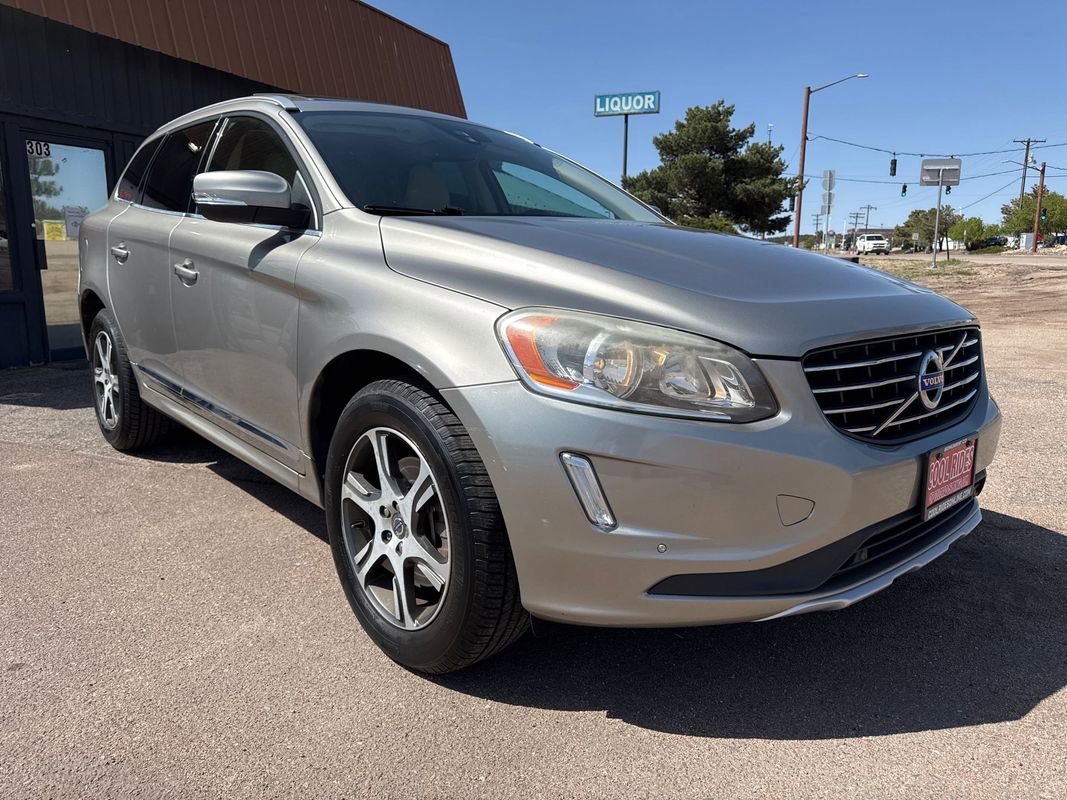 Used 2015 Volvo XC60 T6 w/ Proximity Package image 8