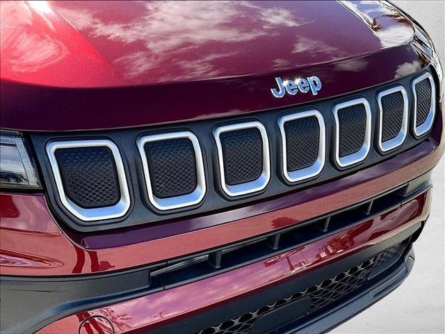 Used 2022 Jeep Compass Latitude image 27