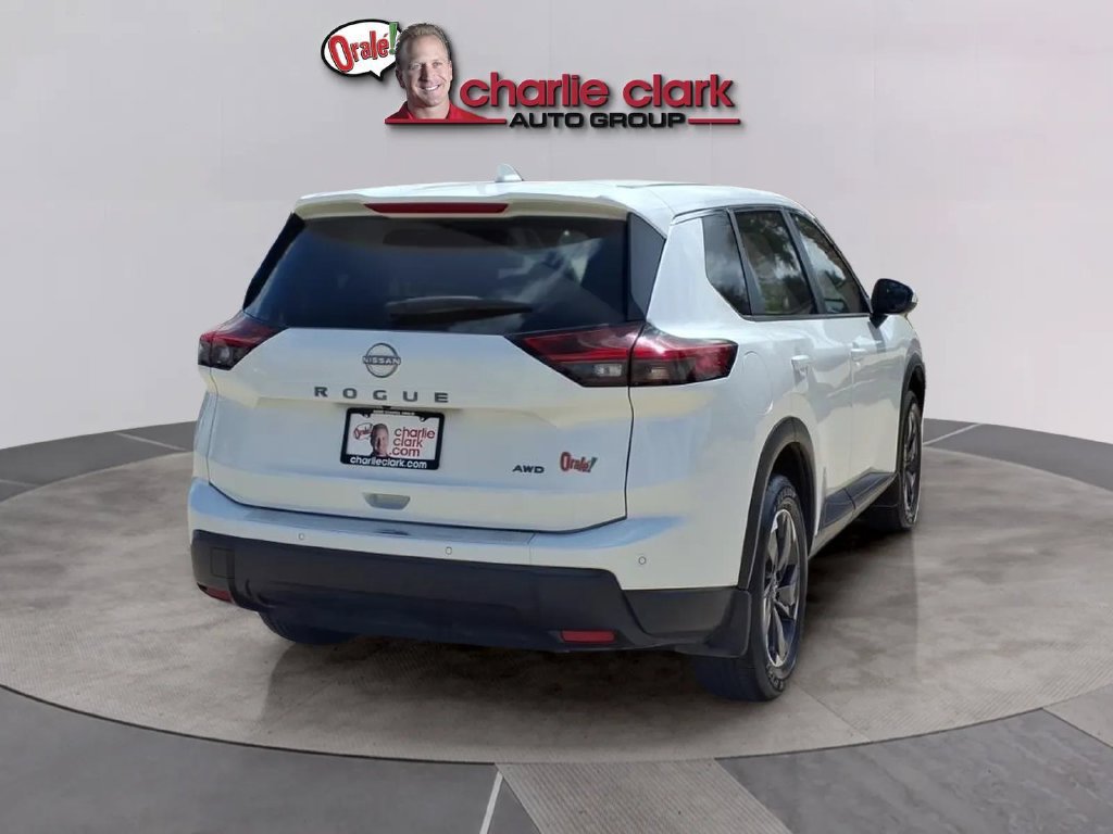 Certified 2025 Nissan Rogue SV AWD/4WD image 5