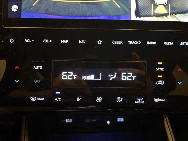 Used 2022 Hyundai Tucson Limited image 17