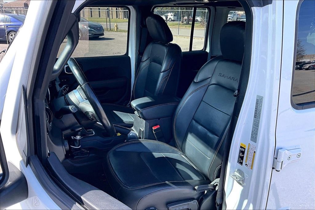Used 2020 Jeep Wrangler Unlimited Sahara image 33