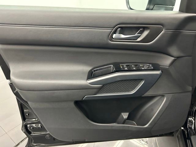 Certified 2024 Nissan Pathfinder SL image 20