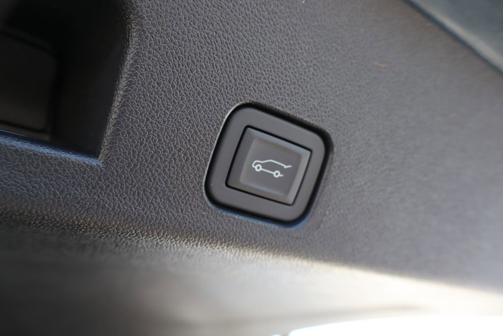 New 2026 Chevrolet Traverse RS w/ LPO, Floor Liner Package image 42