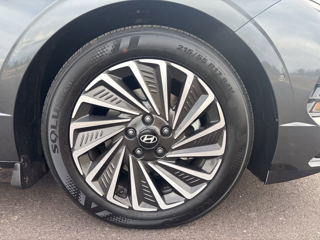 Certified 2025 Hyundai Sonata Limited image 33