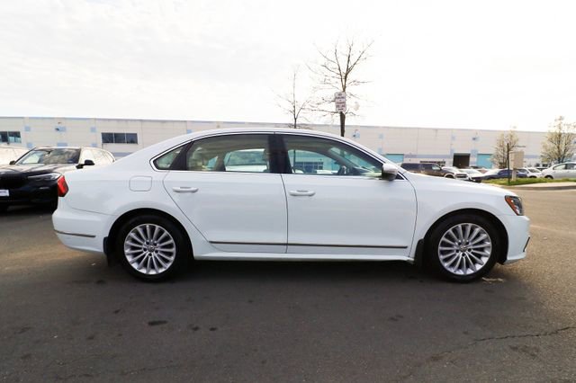 Used 2017 Volkswagen Passat 1.8T SE image 16