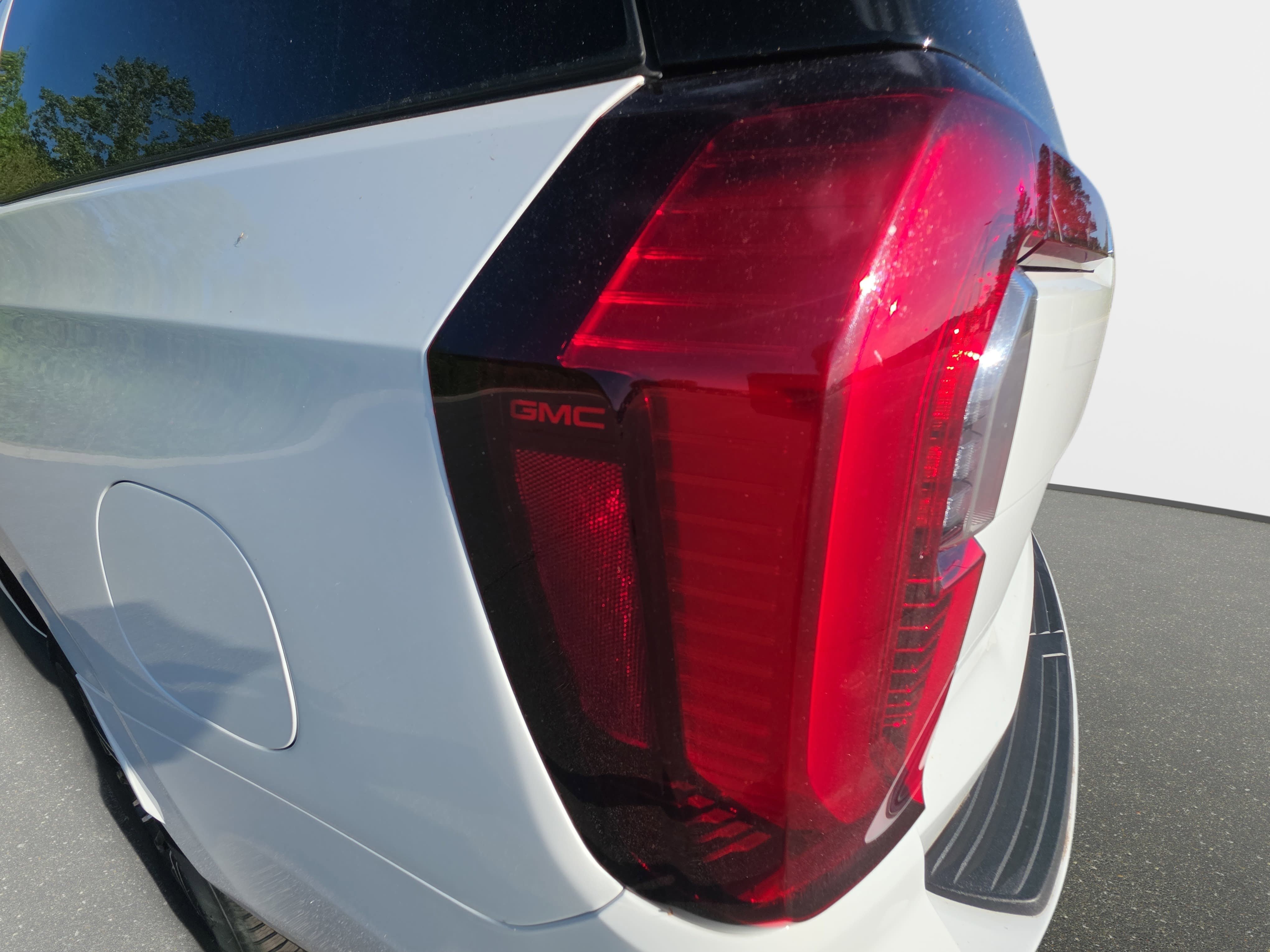 Used 2025 GMC Yukon XL Elevation AWD/4WD image 35