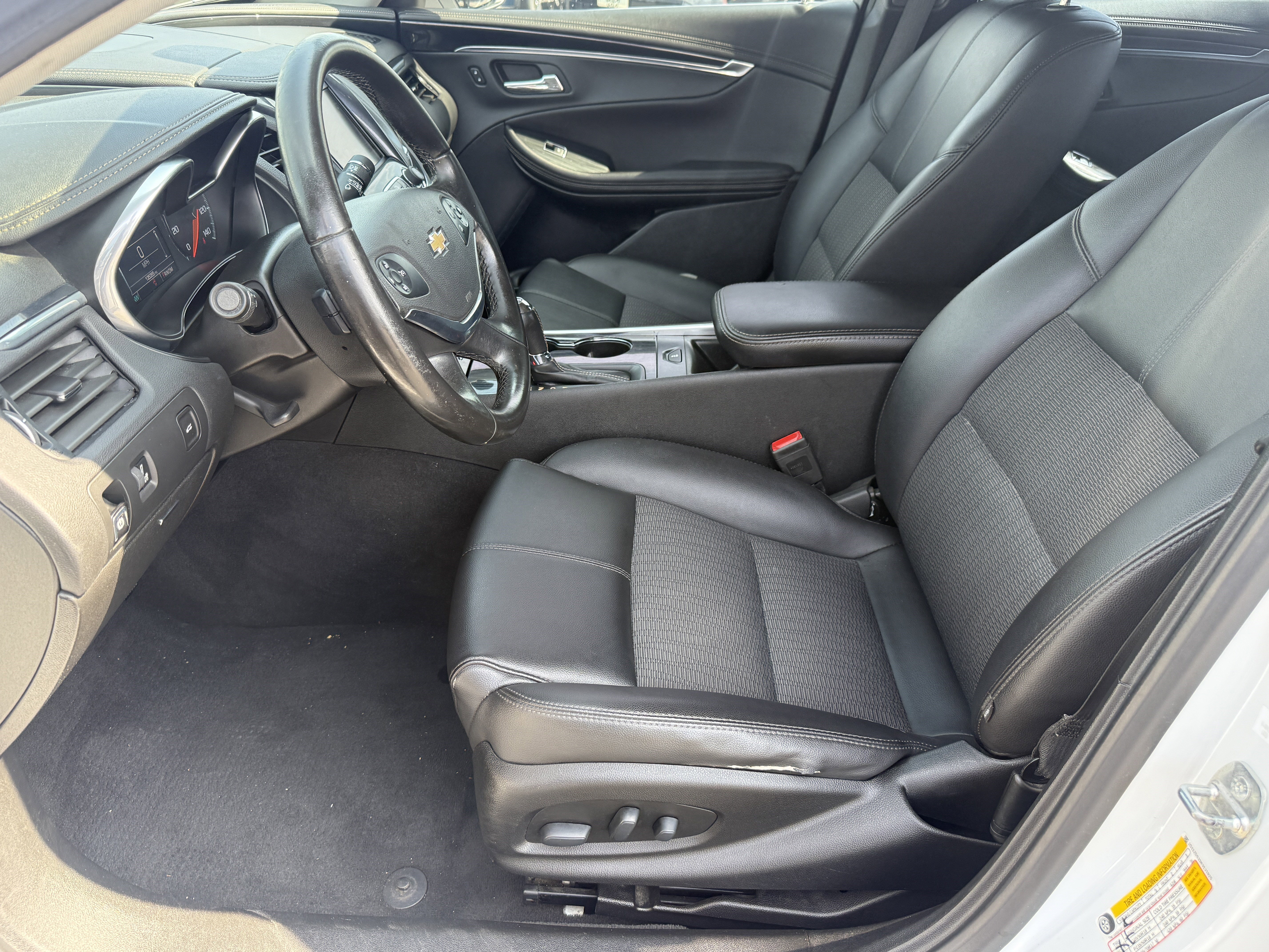 Used 2019 Chevrolet Impala LT image 15
