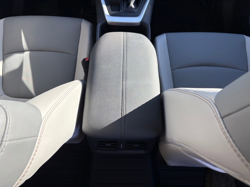 Used 2025 Toyota RAV4 XLE Premium image 25