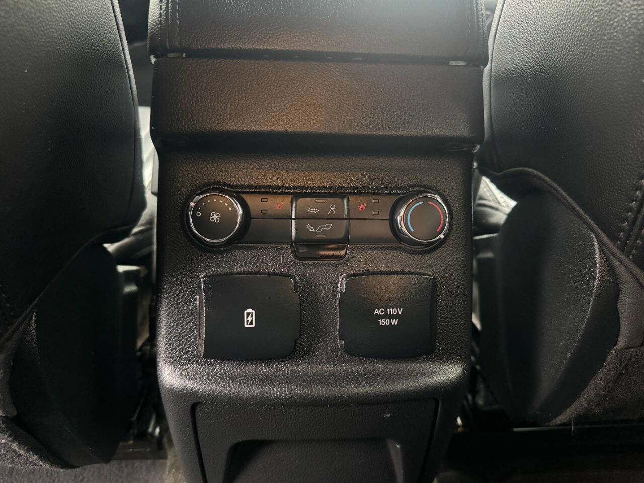 Used 2018 Ford Explorer Limited image 37