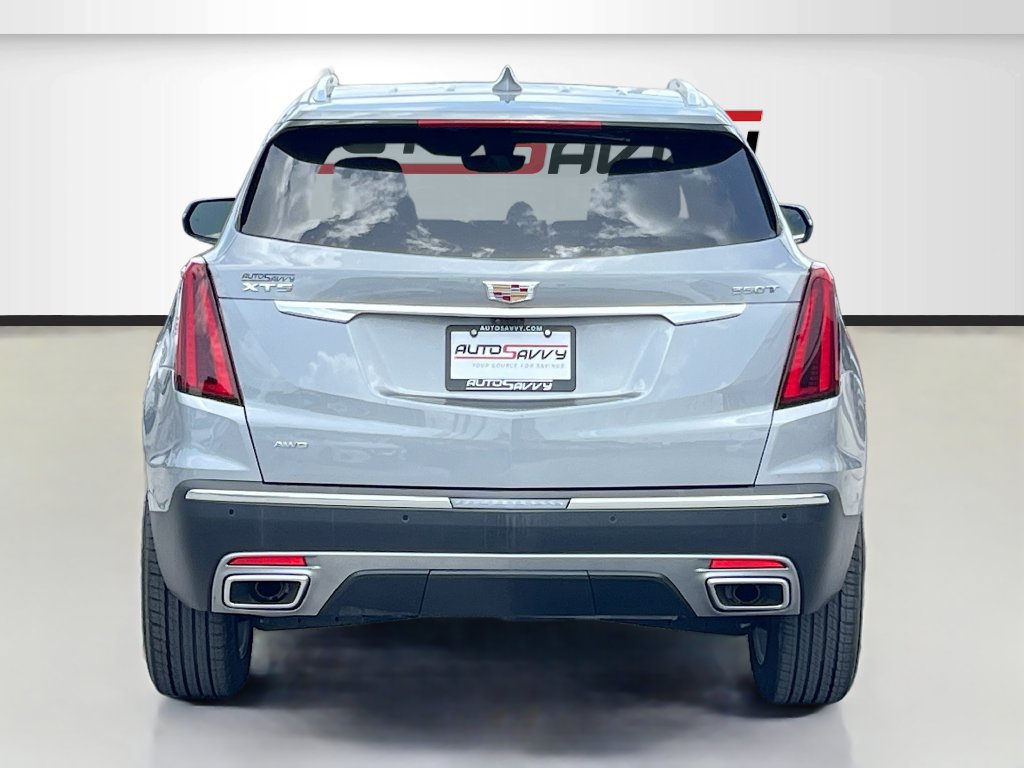 Used 2025 Cadillac XT5 Premium Luxury w/ Technology Package AWD/4WD image 6
