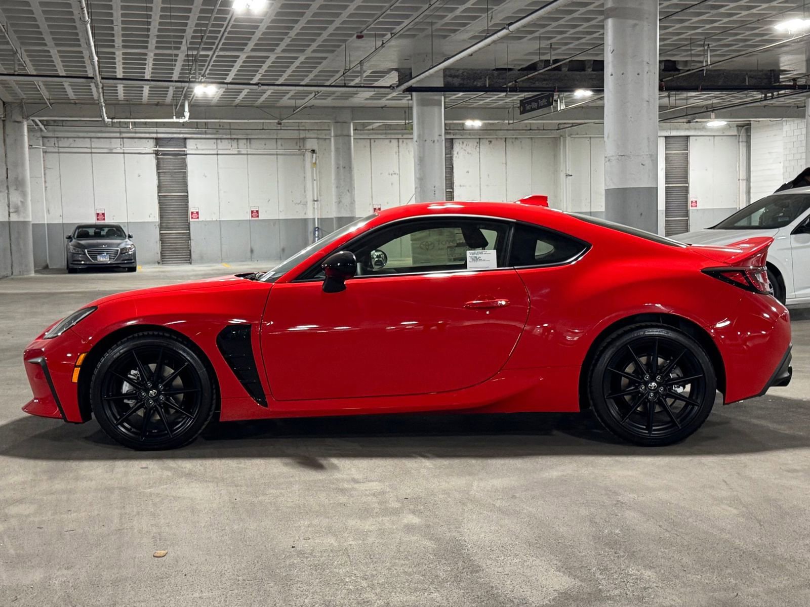 New 2025 Toyota GR86 Premium image 9