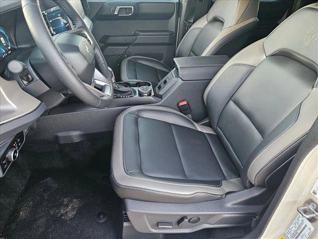 New 2025 Ford Bronco Outer Banks image 4