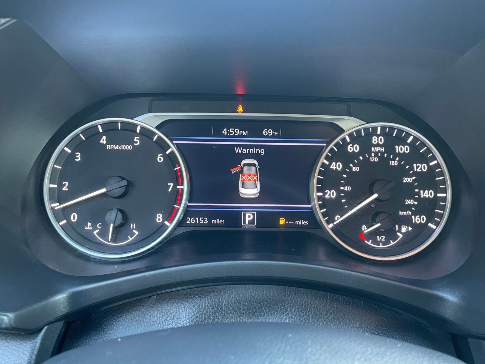 Used 2025 Nissan Sentra SV FWD image 38