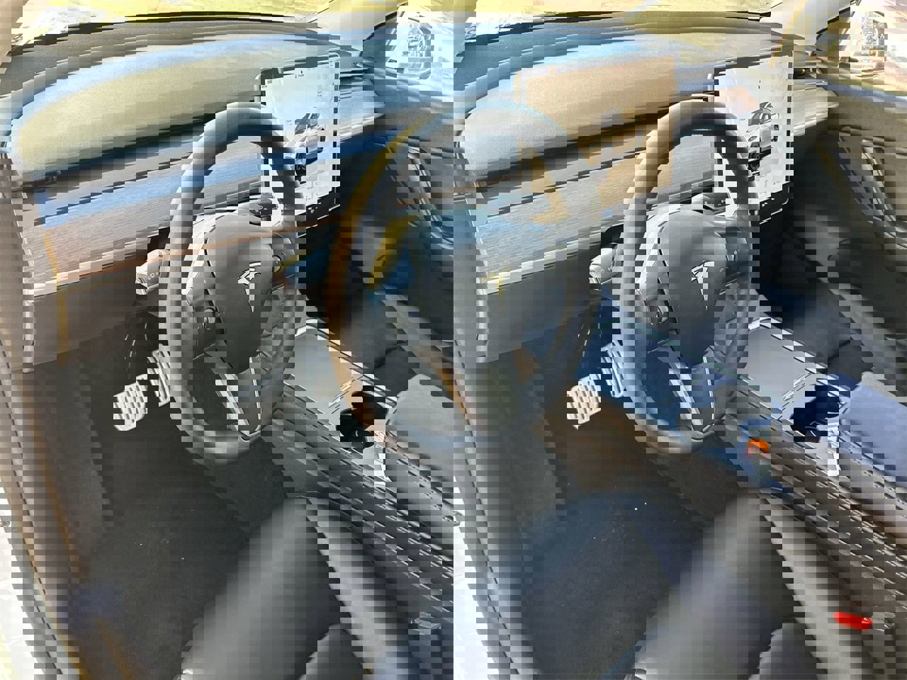 Used 2022 Tesla Model Y Performance image 14