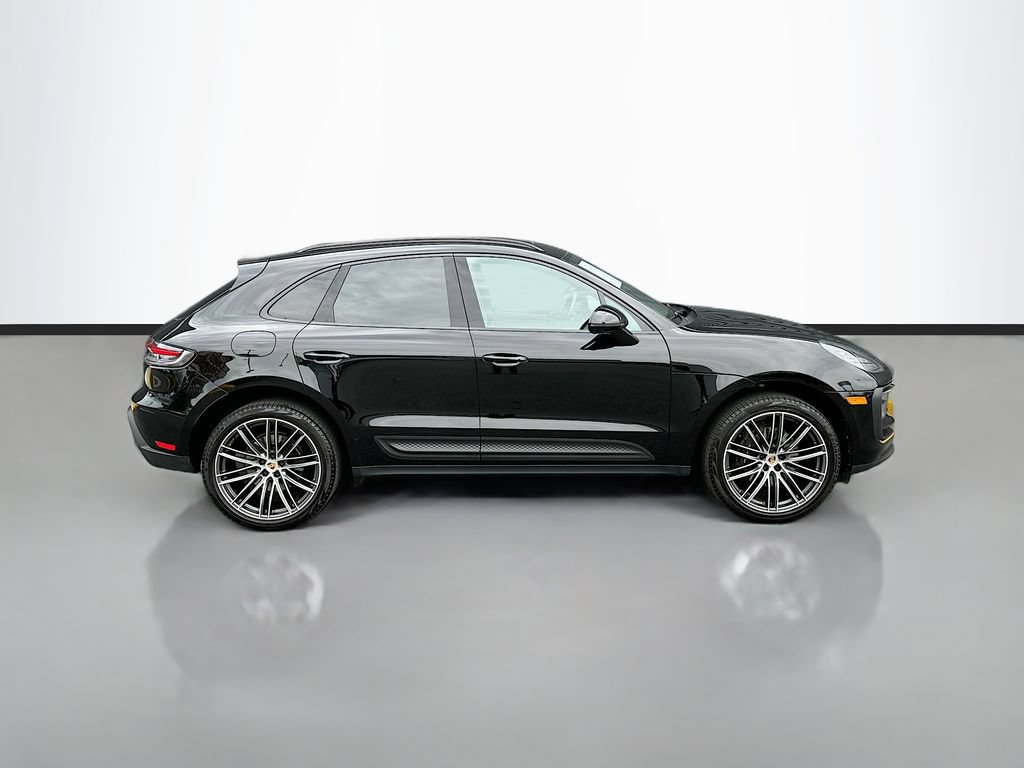 Certified 2023 Porsche Macan Turbo AWD/4WD image 8