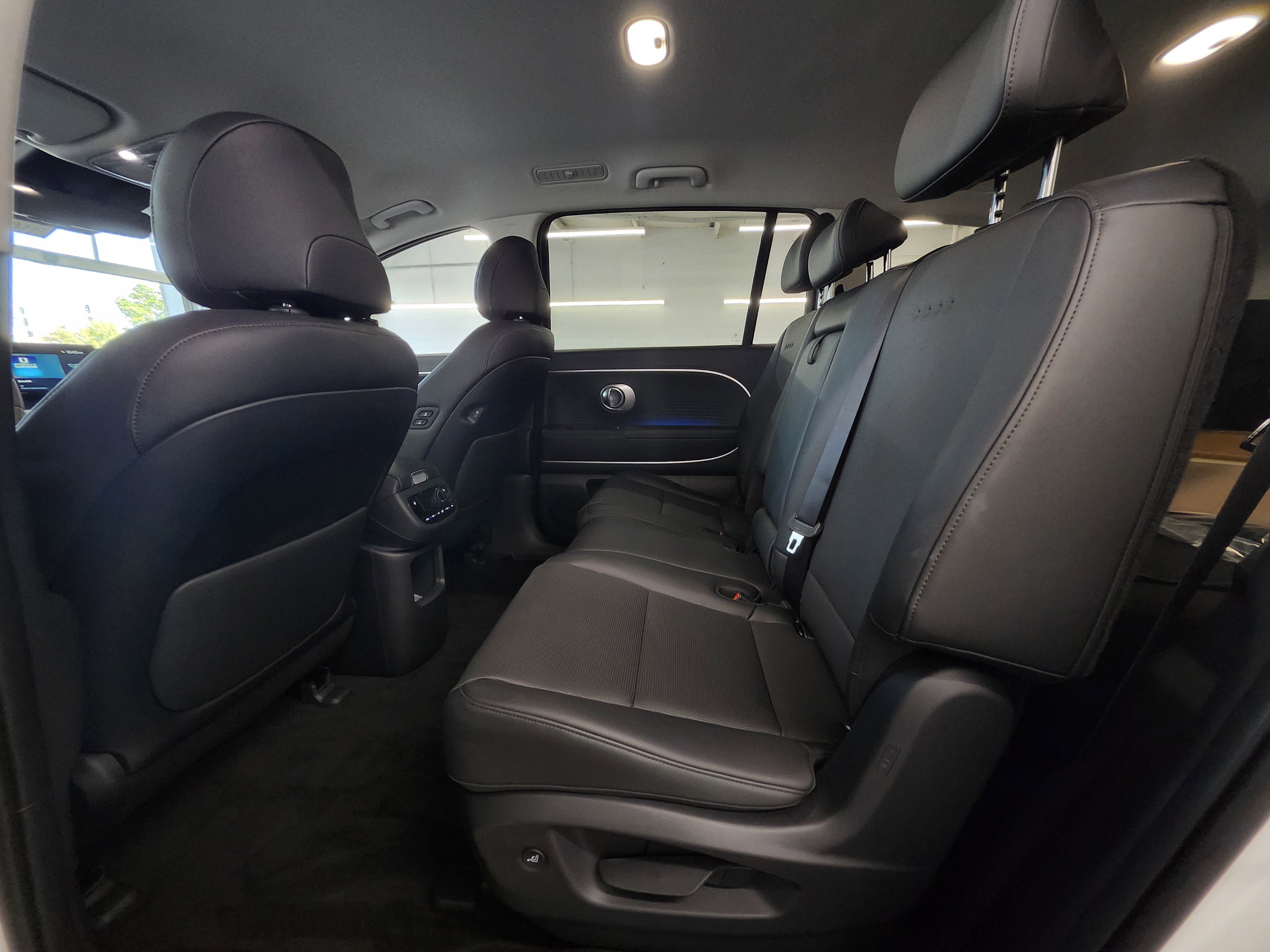 New 2026 Hyundai Ioniq 9 SEL image 15