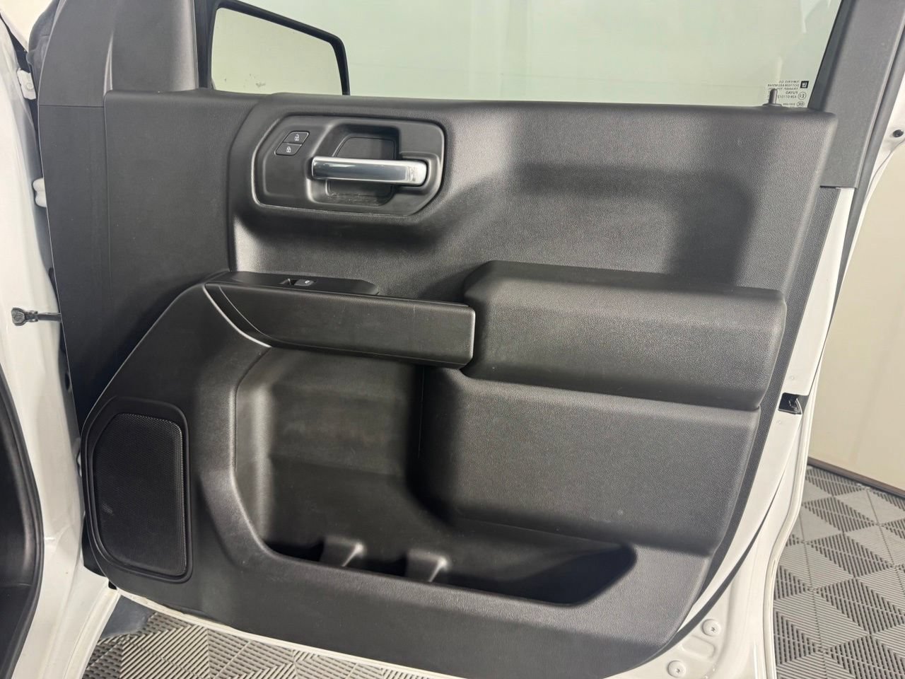 Used 2025 Chevrolet Silverado 1500 Custom AWD/4WD image 33