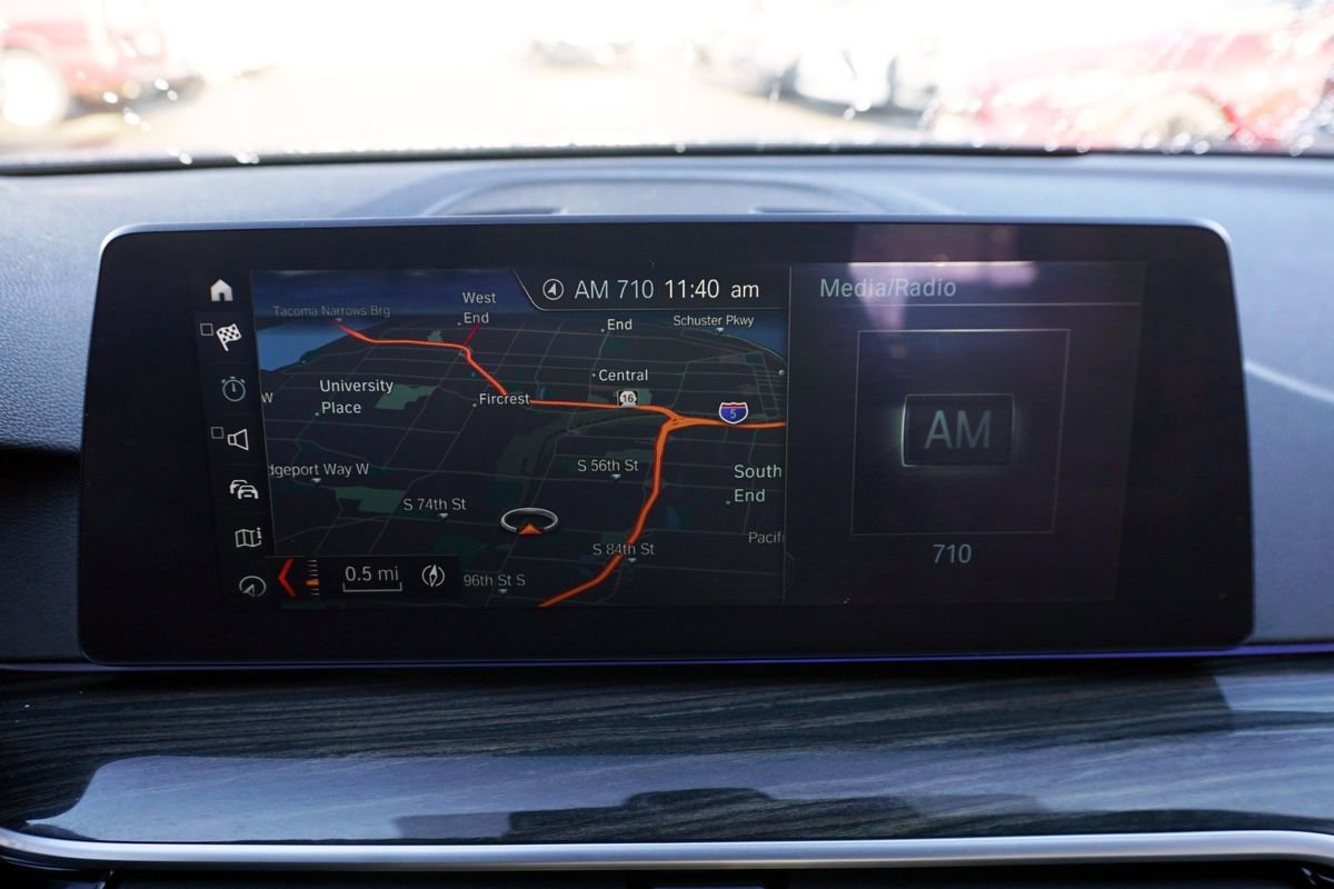 Used 2018 BMW 530e xDrive image 29