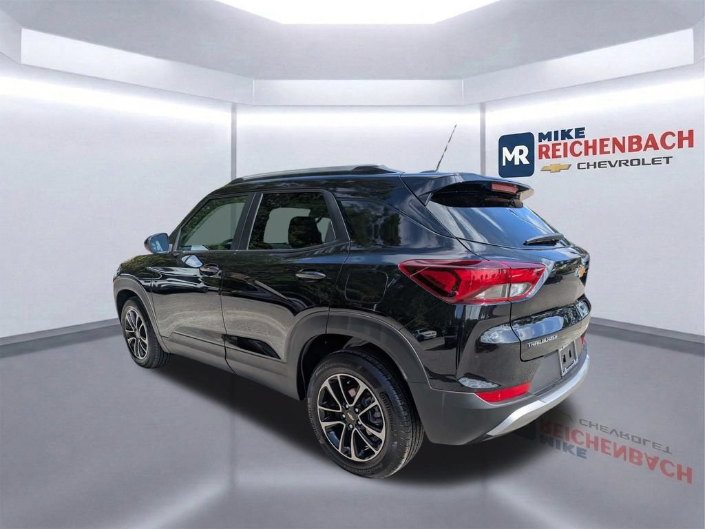 Used 2026 Chevrolet TrailBlazer LT FWD image 6
