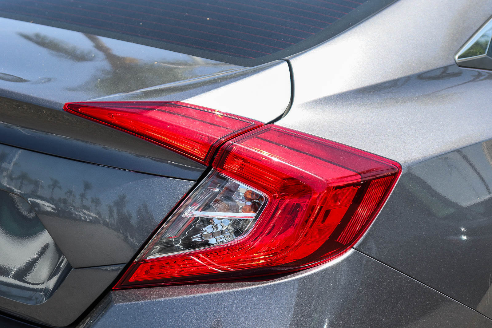 Certified 2018 Honda Civic EX image 9