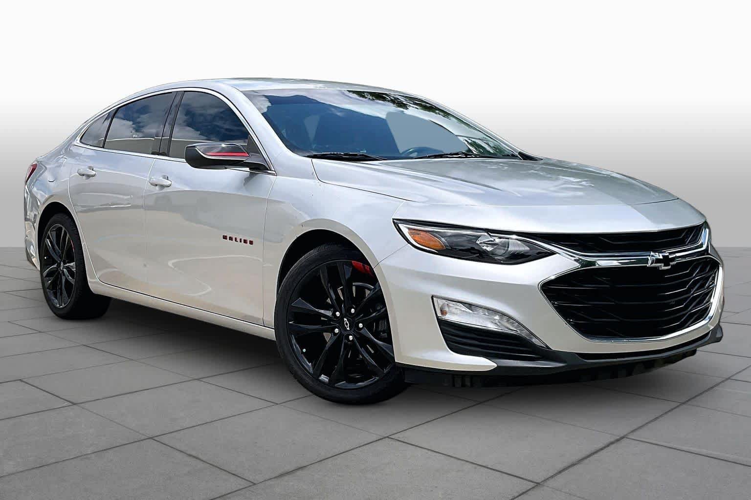 Used 2021 Chevrolet Malibu LT w/ Redline Edition FWD image 3
