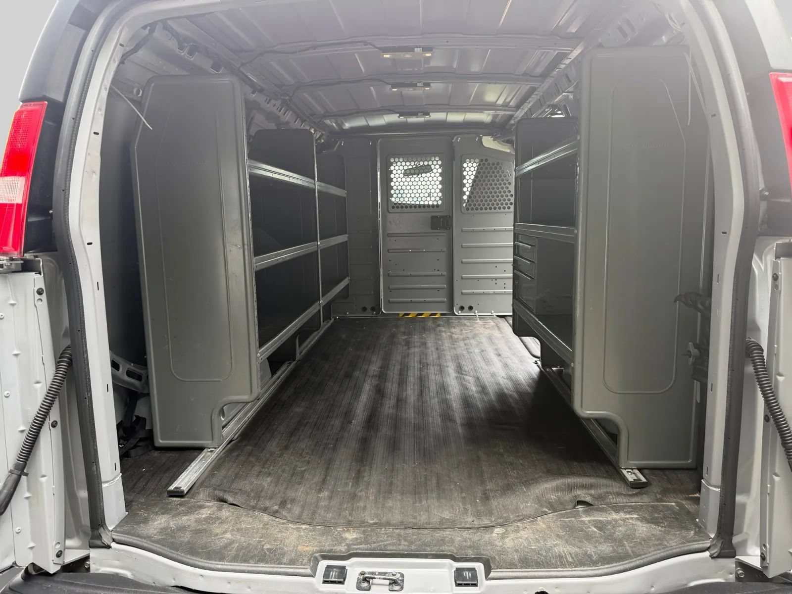 Used 2023 GMC Savana 2500 w/ Driver Convenience Package RWD image 24