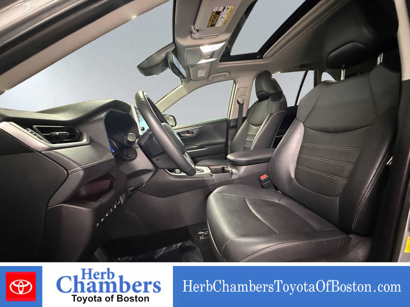 Used 2022 Toyota RAV4 Limited AWD/4WD image 7