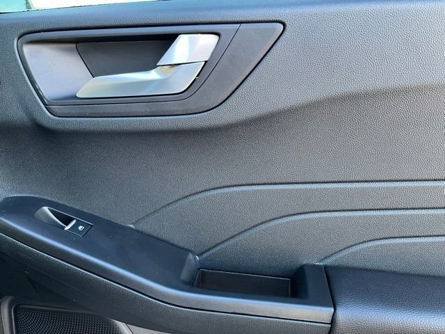 New 2026 Ford Escape SE w/ PHEV Premium Package image 18