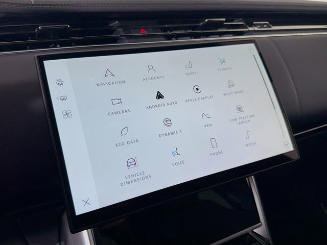 New 2026 Land Rover Range Rover SE image 15