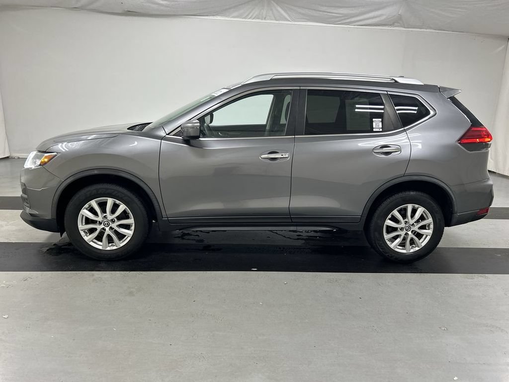 Used 2017 Nissan Rogue SV AWD/4WD image 6