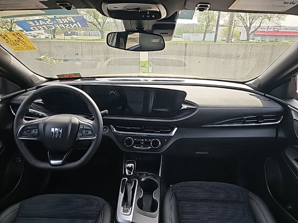 Used 2025 Buick Envista Preferred w/ Convenience I Package FWD image 4