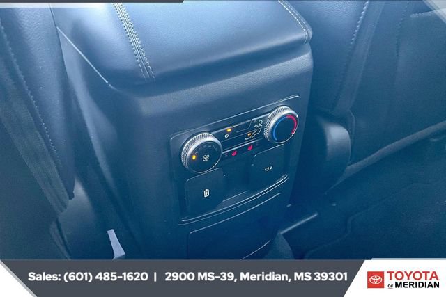 Used 2023 Ford Explorer Limited image 25