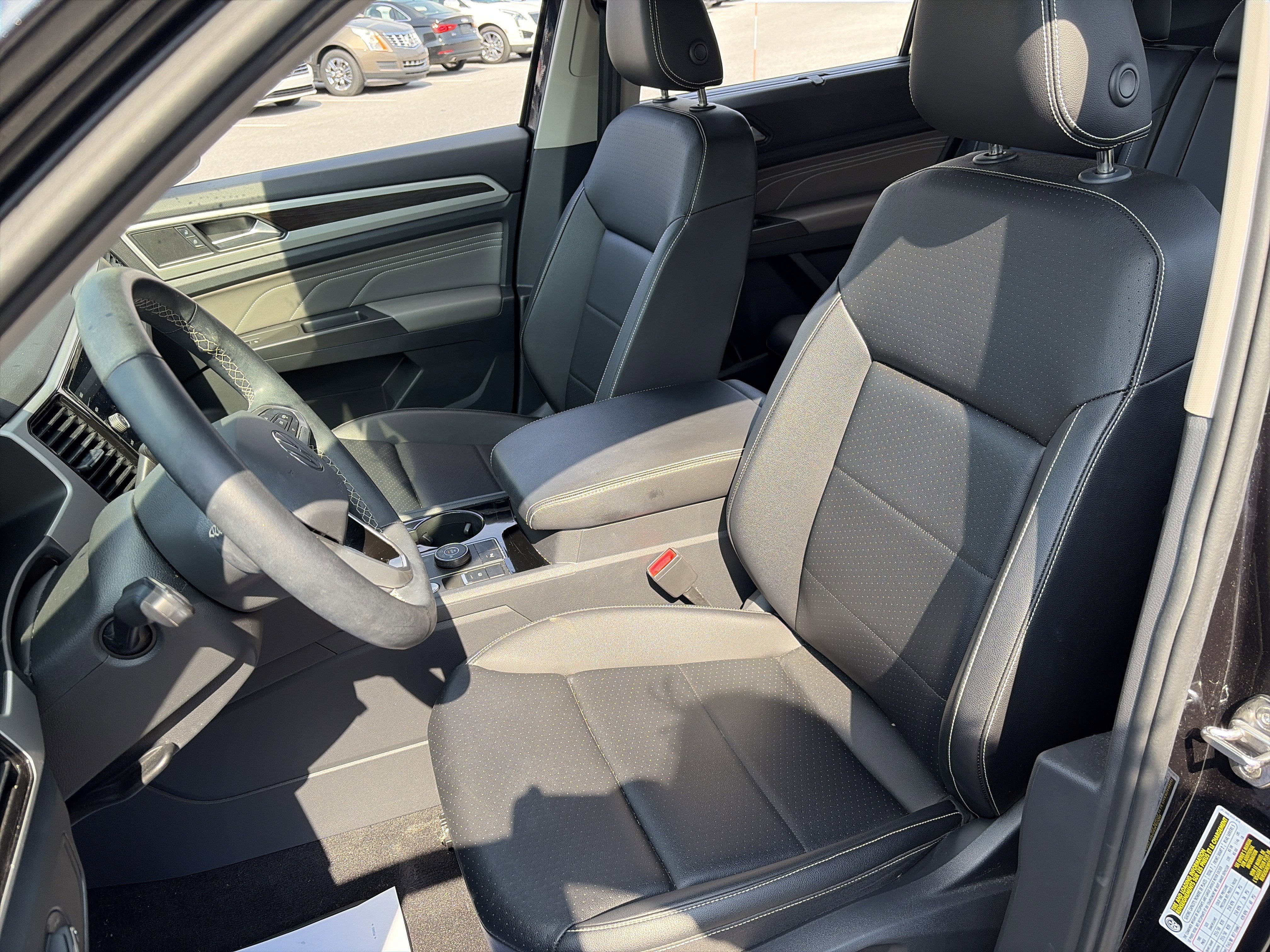 Used 2023 Volkswagen Atlas SE image 21