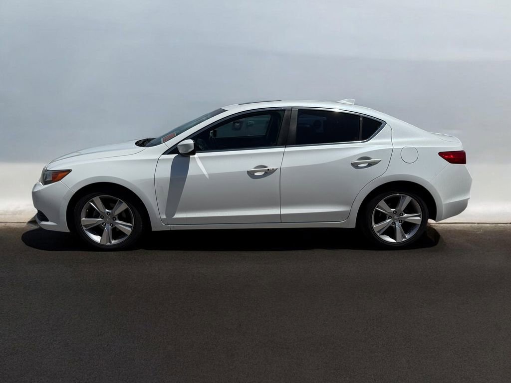 Used 2014 Acura ILX FWD image 4
