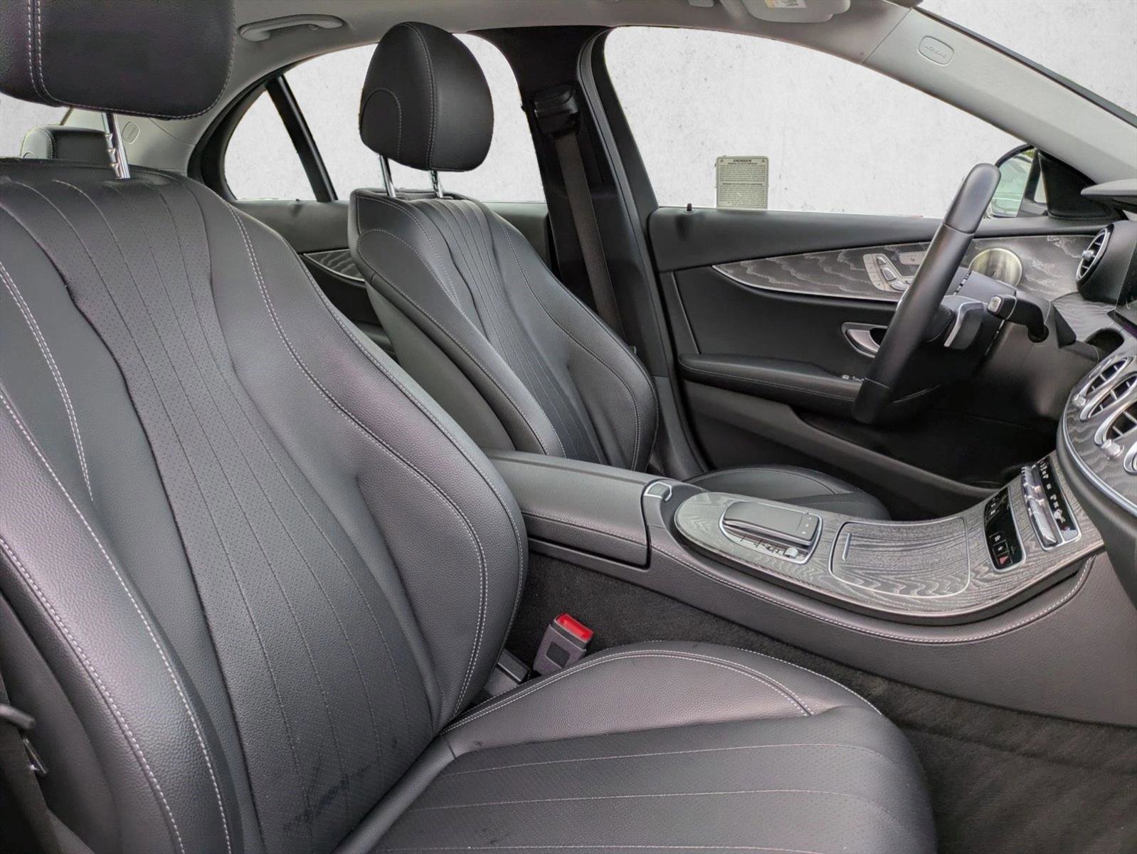 Used 2022 Mercedes-Benz E 350 Sedan image 23