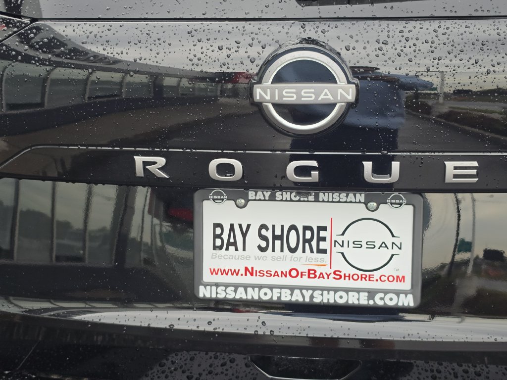 Certified 2026 Nissan Rogue SV AWD/4WD image 26