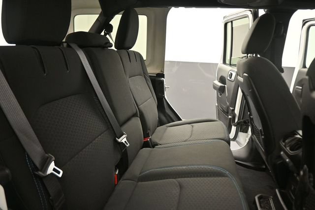 Used 2024 Jeep Wrangler Unlimited Rubicon 4xe AWD/4WD image 23