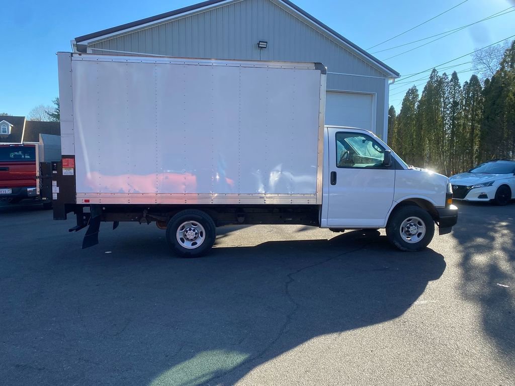 Used 2021 Chevrolet Express 3500 image 4