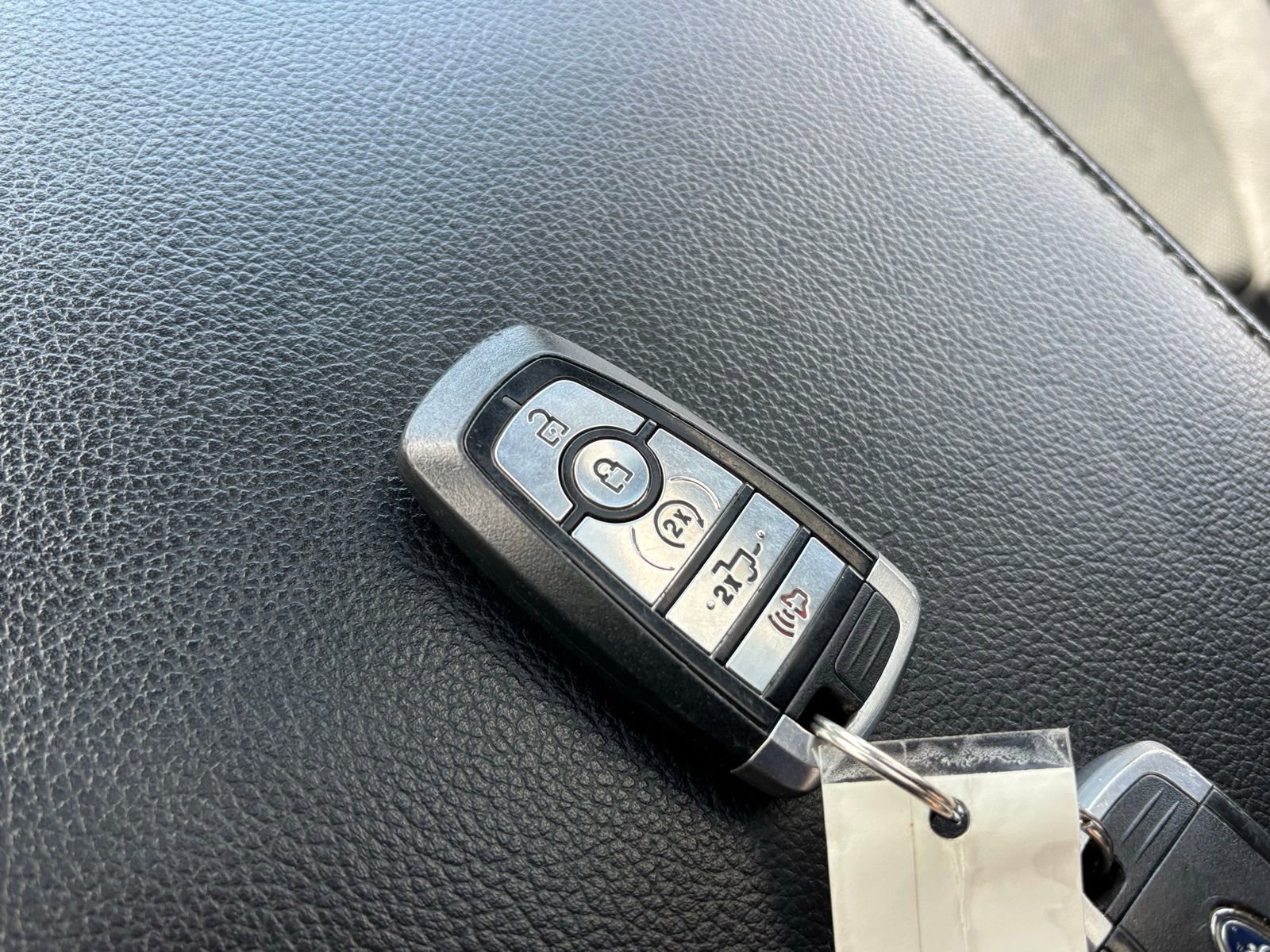 Used 2024 Ford F350 Lariat w/ Lariat Ultimate Package image 27