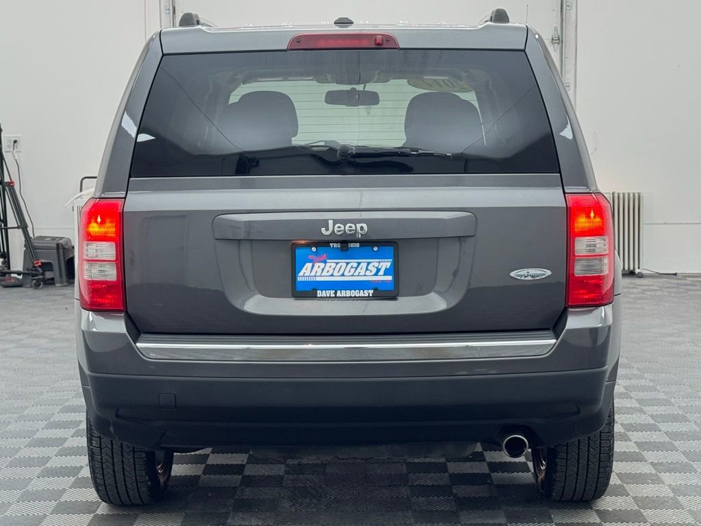 Used 2017 Jeep Patriot High Altitude image 9