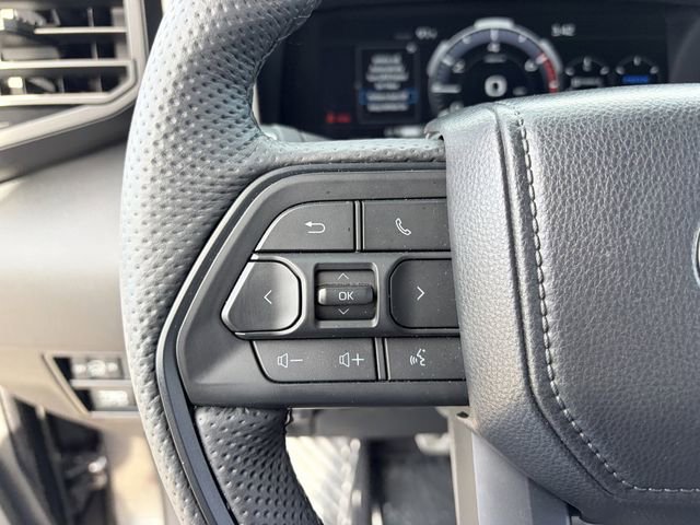 Used 2025 Toyota Sequoia TRD Pro w/ Tow Technology Package image 8