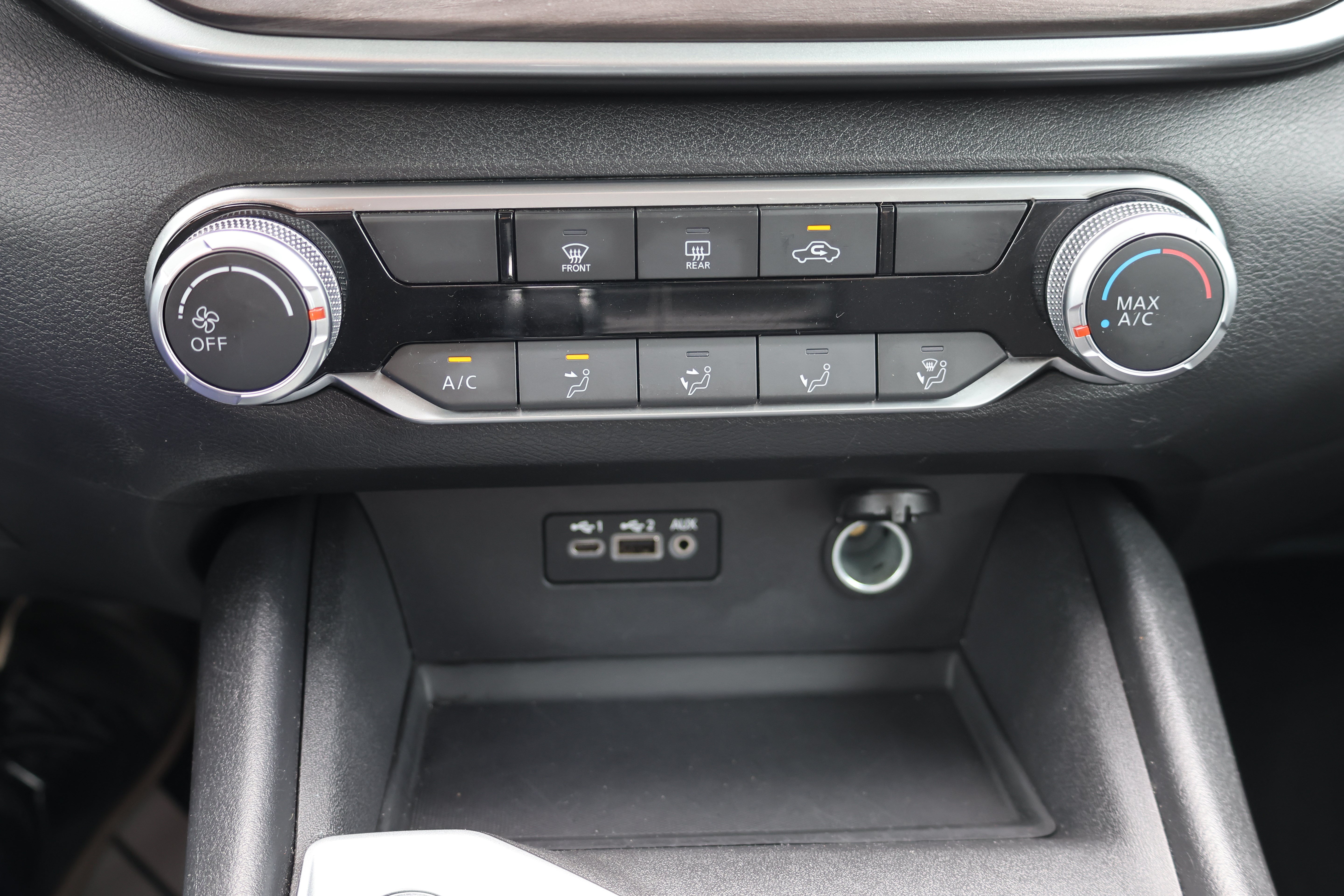 Used 2025 Nissan Altima 2.5 SV FWD image 33