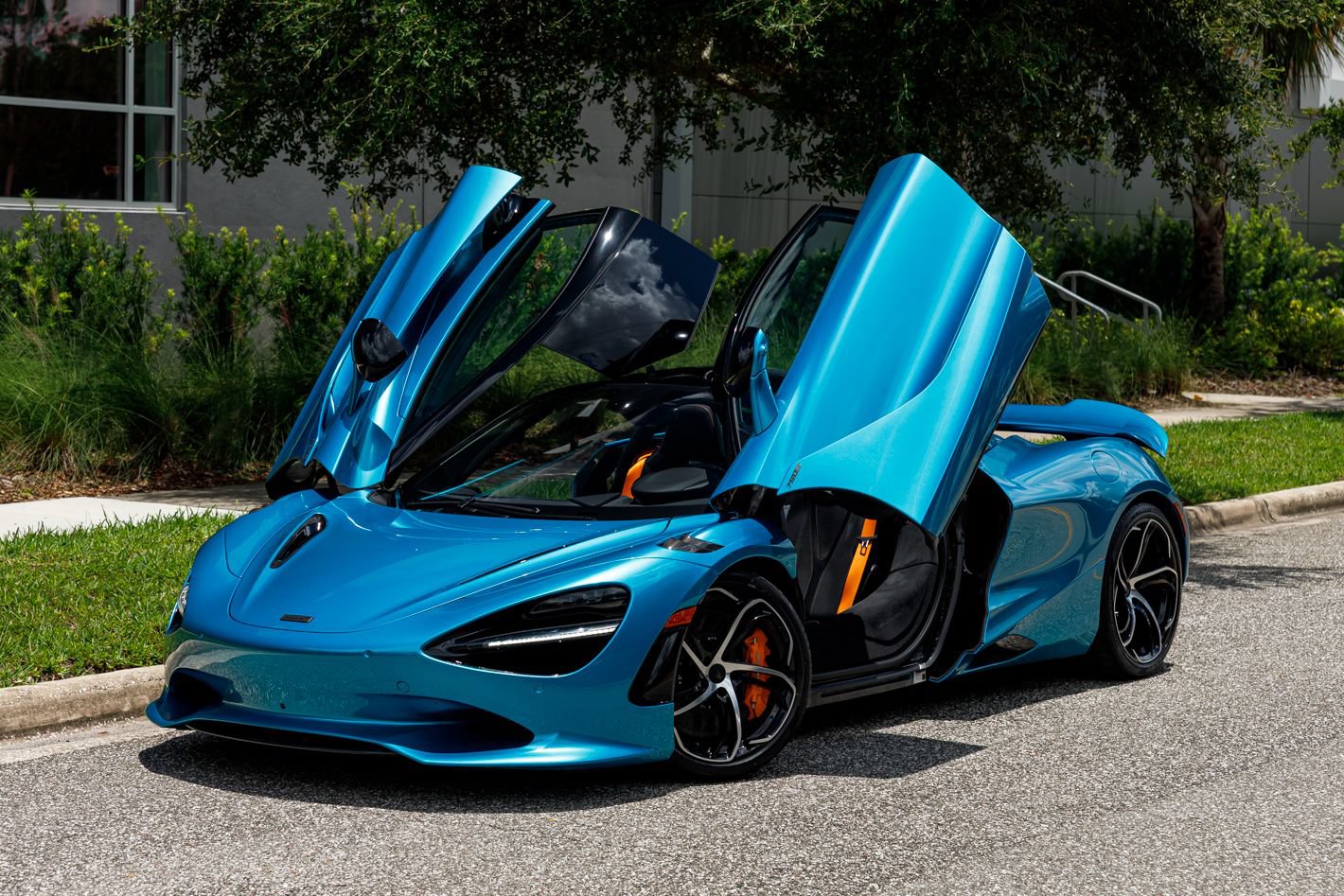 Used 2025 McLaren 750S RWD image 34