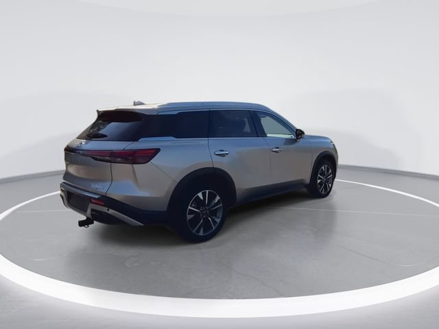 Used 2023 INFINITI QX60 Luxe w/ Cargo Package FWD image 11