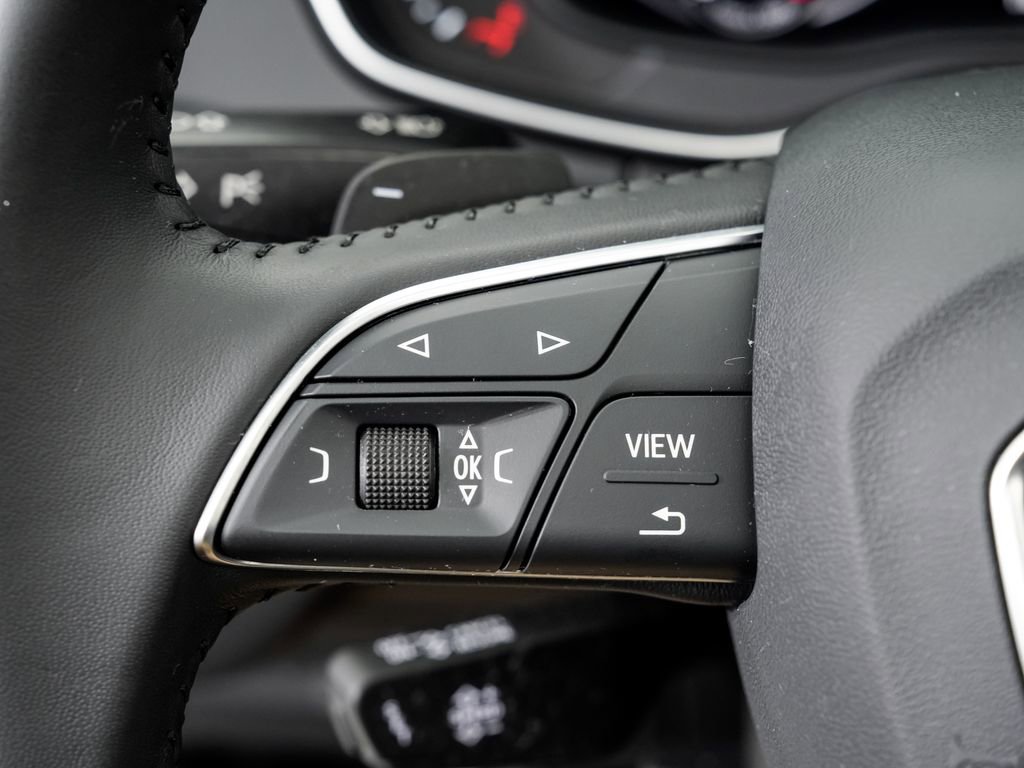 Used 2020 Audi Q5 e Premium Plus w/ Premium Plus Package image 12