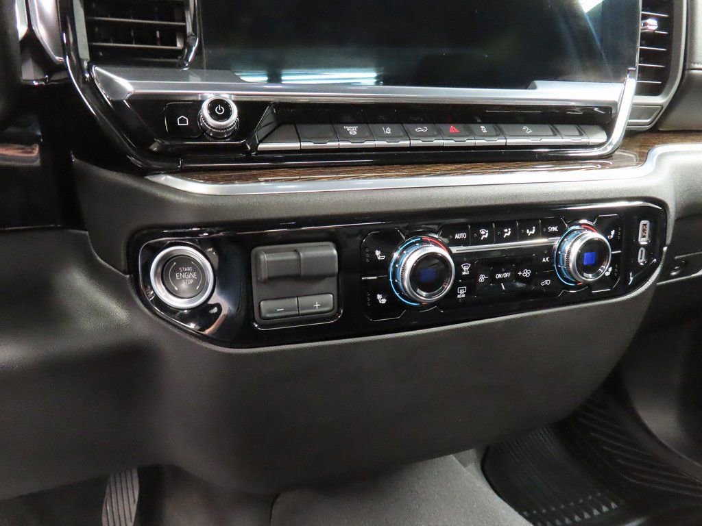 Used 2025 GMC Sierra 2500 SLE image 55