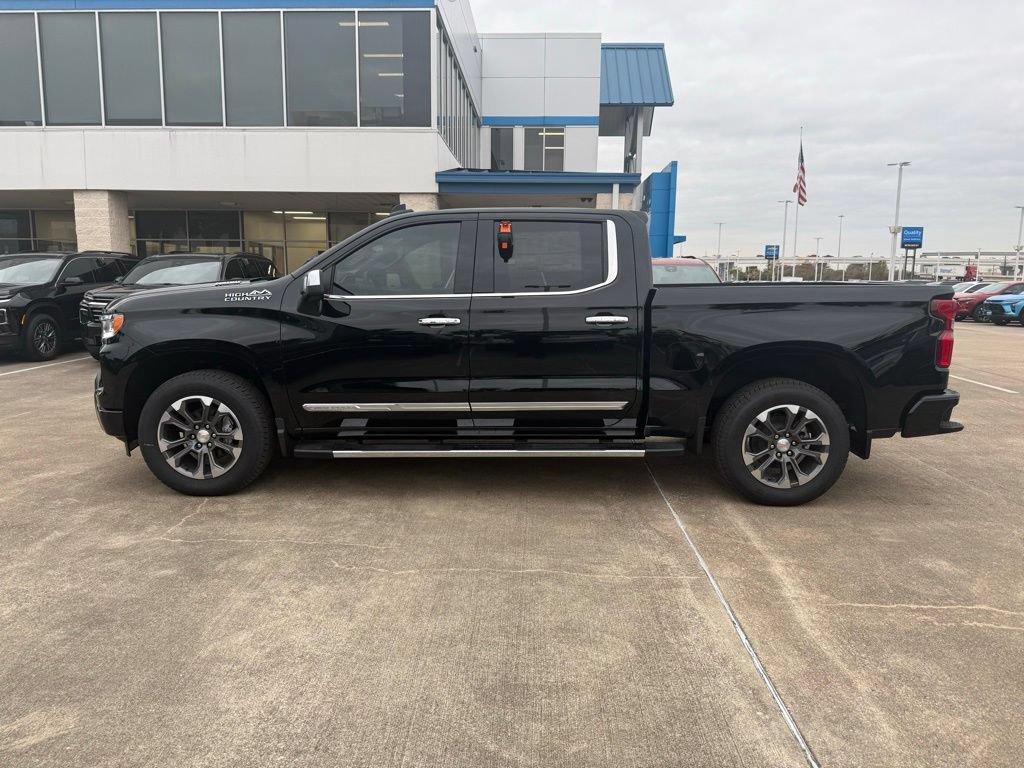 Used 2026 Chevrolet Silverado 1500 High Country w/ Technology Package RWD image 16