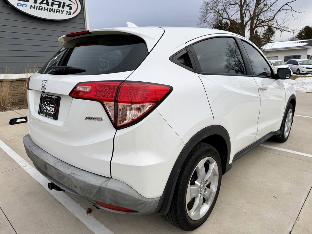 Used 2016 Honda HR-V LX image 6