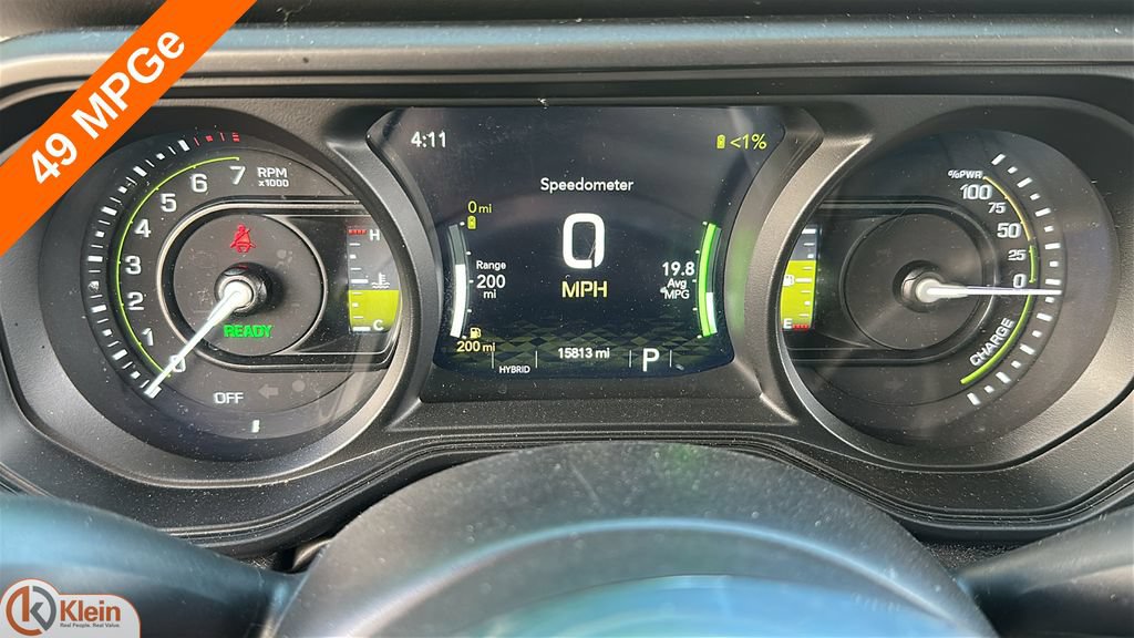 Used 2025 Jeep Wrangler Unlimited Sahara AWD/4WD image 19